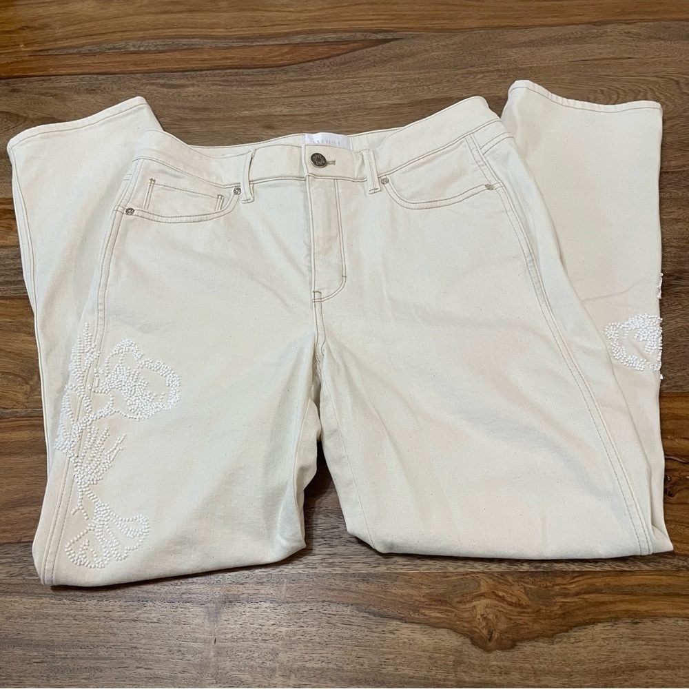 WHBM High Rise Straight Jeans‎ Cream color with Tonal White Floral Beading sz 8L - Picture 13 of 14